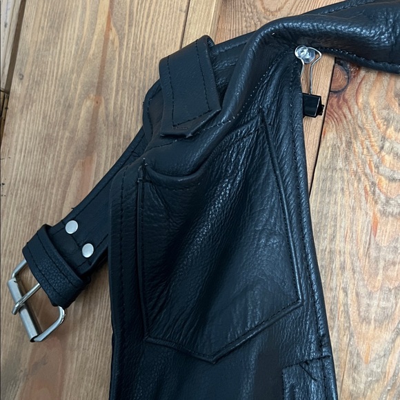 Women’s leather chaps. No brand name. From leather boutique. - Picture 6 of 10